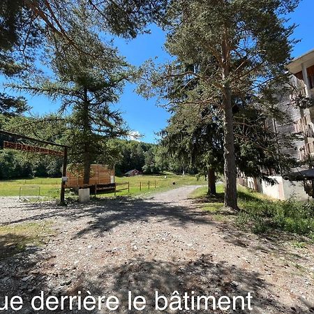 Apartamento La Source Blanche Saint Jean Montclar Exterior foto